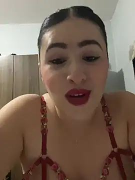 Snapshot of IvettSt_ chatting on 07-19-26, 04:16 IvettSt online show from 07-19-26, 04:16