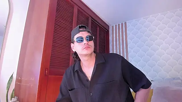 Cristian blaze online show from 02-15-26, 09:19