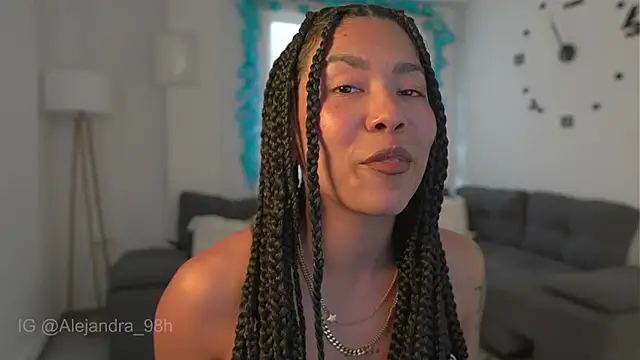 kyria 1 online show from 12-16-25, 10:04