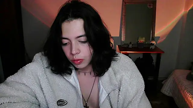 Snapshot of Deny__v chatting on 06-15-26, 02:47 Deny v online show from 06-15-26, 02:47