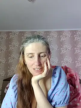 Snapshot of CandiCole chatting on 06-05-26, 03:13 CandiCole online show from 06-05-26, 03:13