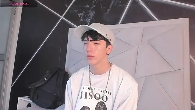 AerumChae online show from 04-04-26, 12:24