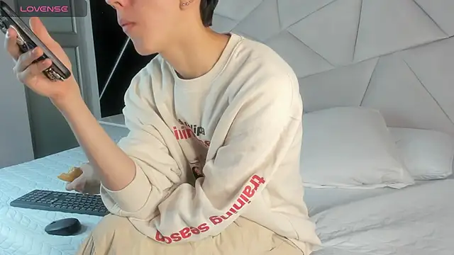 AerumChae online show from 05-29-26, 12:36