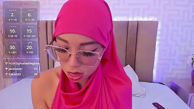 Snapshot of naishaa_ chatting on 06-11-26, 12:32 naishaa online show from 06-11-26, 12:32