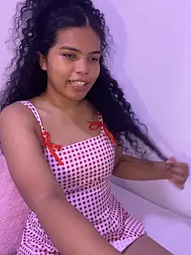 Snapshot of ms_ivanna chatting on 06-12-26, 09:14 ms ivanna online show from 06-12-26, 09:14