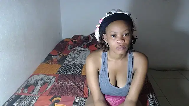 Snapshot of EssenceLovers chatting on 03-29-26, 10:54 EssenceLovers online show from 03-29-26, 10:54