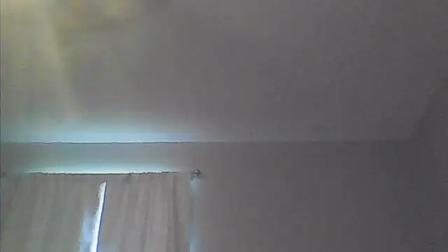 sarahkat86 online show from 04-11-26, 09:41