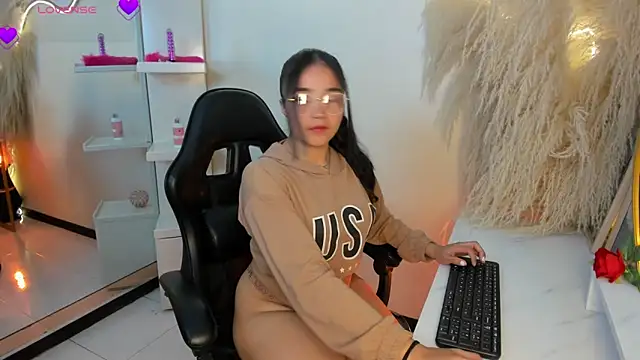 CamiJones online show from 09-22-25, 12:40