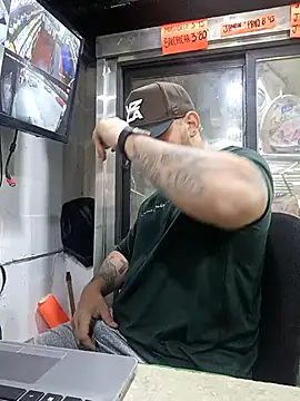 Catire10  online show from 11-25-25, 02:17