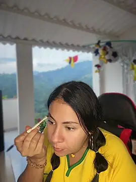 samanthahut1 online show from 07-02-26, 10:05