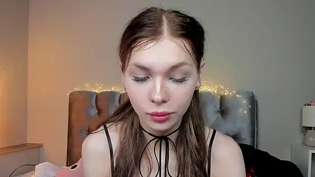 Blondy Fina online show from 07-17-26, 05:47