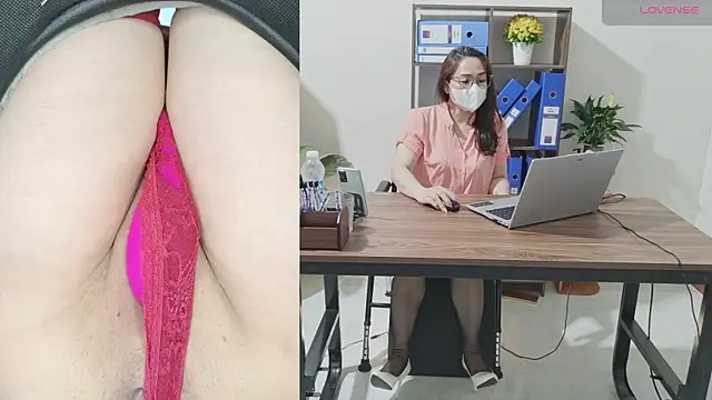 Snapshot of Spa-LinhLinh chatting on 06-23-26, 03:43 Spa-LinhLinh online show from 06-23-26, 03:43