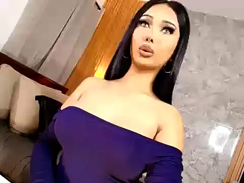 Snapshot of MiaFuckingWill chatting on 07-16-26, 05:30 MiaFuckingWill online show from 07-16-26, 05:30