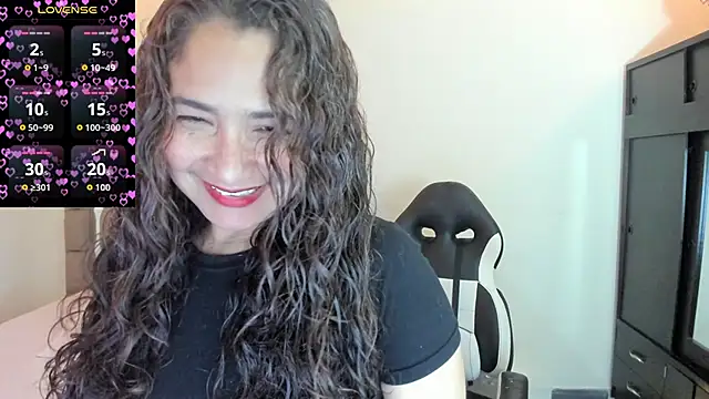 gabrielaponce11 online show from 05-11-26, 01:17