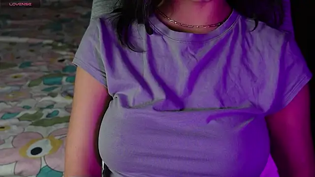 Snapshot of NidhiChandra chatting on 03-27-26, 08:30 NidhiChandra online show from 03-27-26, 08:30