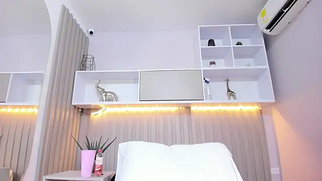 natalyWilliams online show from 04-29-26, 05:30
