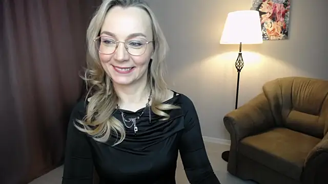 Ava Elior online show from 03-06-26, 10:01