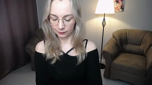 Ava Elior online show from 03-27-26, 11:32