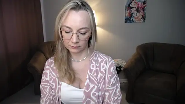 Ava Elior online show from 06-30-26, 11:33