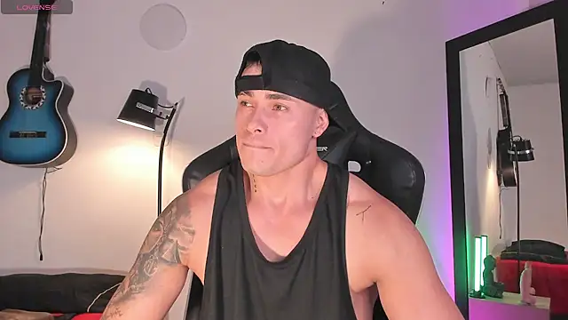 Snapshot of connorsmiith chatting on 06-27-26, 12:48 connorsmiith online show from 06-27-26, 12:48