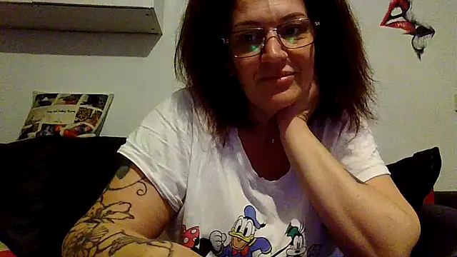 Snapshot of RubyyRosee chatting on 04-10-26, 05:45 RubyyRosee online show from 04-10-26, 05:45