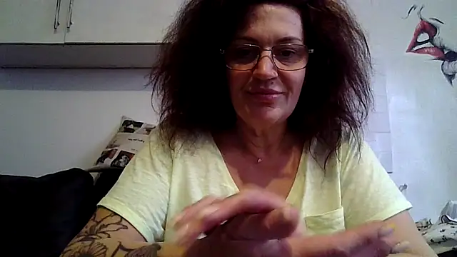 Snapshot of RubyyRosee chatting on 04-19-26, 09:41 RubyyRosee online show from 04-19-26, 09:41