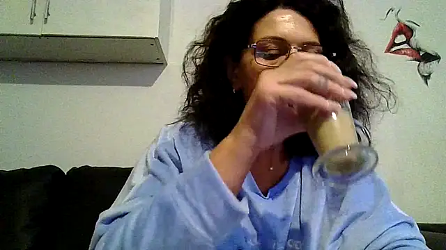 Snapshot of RubyyRosee chatting on 06-30-26, 06:14 RubyyRosee online show from 06-30-26, 06:14