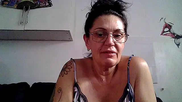 Snapshot of RubyyRosee chatting on 07-01-26, 05:42 RubyyRosee online show from 07-01-26, 05:42