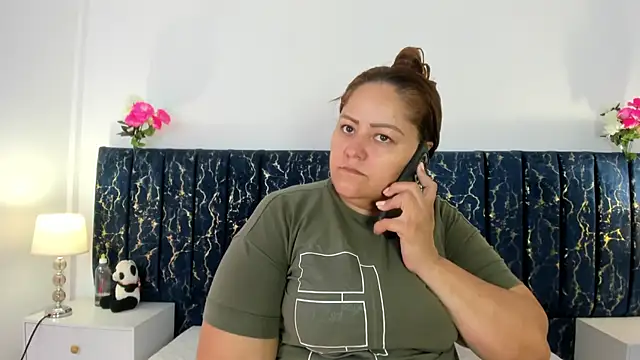 katte landerr online show from 05-26-26, 01:07