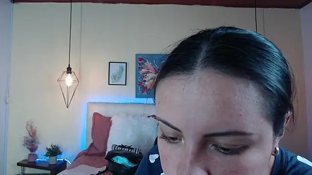 Snapshot of Megan_05_ chatting on 06-26-26, 07:40 Megan 05 online show from 06-26-26, 07:40