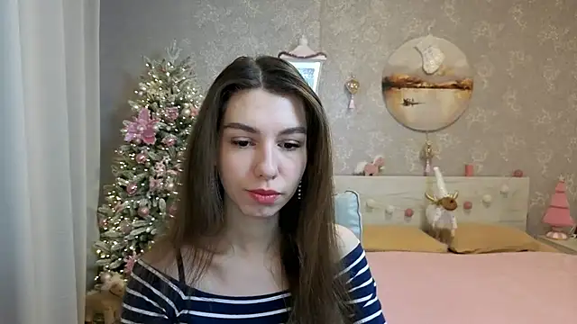 Snapshot of KellyShines chatting on 01-12-26, 09:14 KellyShines online show from 01-12-26, 09:14