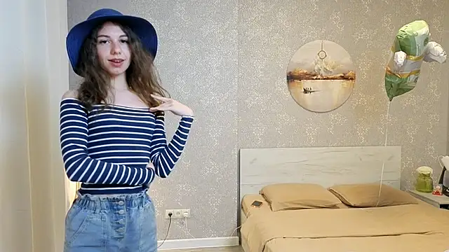 KellyShines online show from 06-11-26, 12:32