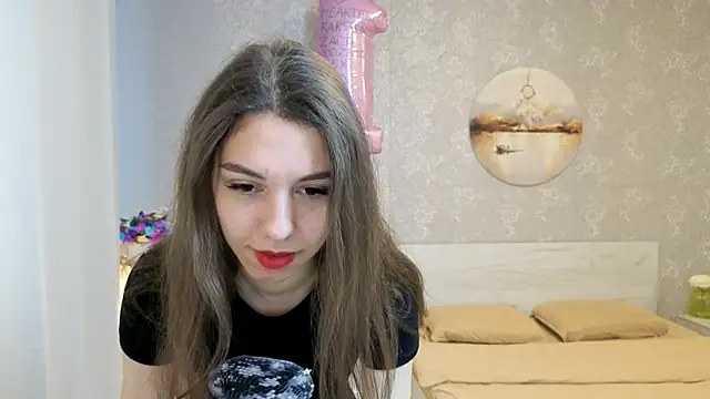 KellyShines online show from 06-18-26, 09:25