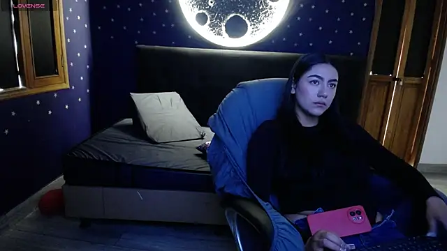 Megara 25 online show from 04-10-26, 03:06