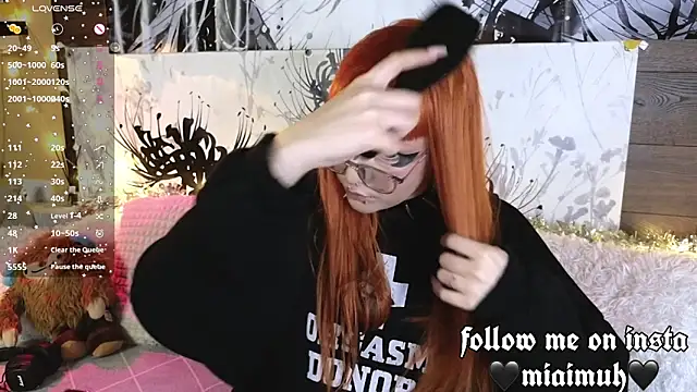 mia  yui online show from 01-08-26, 11:18