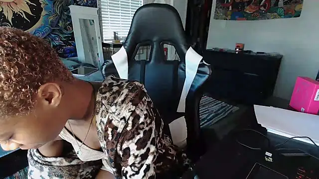 Snapshot of tsunamitori chatting on 11-17-25, 05:08 tsunamitori online show from 11-17-25, 05:08