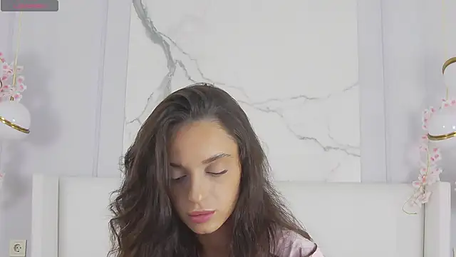 AdoraCortes online show from 09-09-25, 05:07