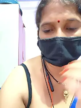 Snapshot of Sonalihot_ chatting on 06-22-26, 07:00 Sonalihot online show from 06-22-26, 07:00