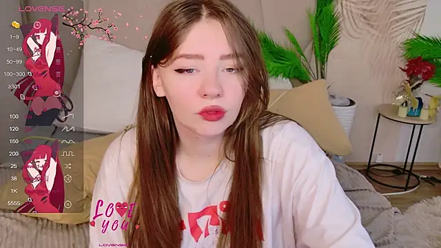 Moon  Bunny online show from 04-09-26, 04:23