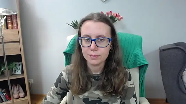 sweetxLizzy online show from 05-13-26, 04:32