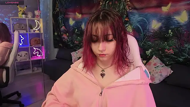 ClaraParks online show from 02-27-26, 06:41