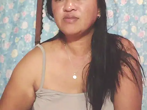 hotolivia34 online show from 12-02-25, 01:17