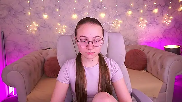 ArrinaWairr online show from 03-04-26, 07:14