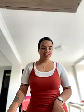 JuanitaMore01 online show from 11-17-25, 08:03