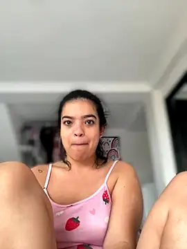 JuanitaMore01 online show from 11-20-25, 12:16