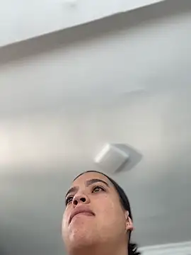 JuanitaMore01 online show from 02-11-26, 05:40