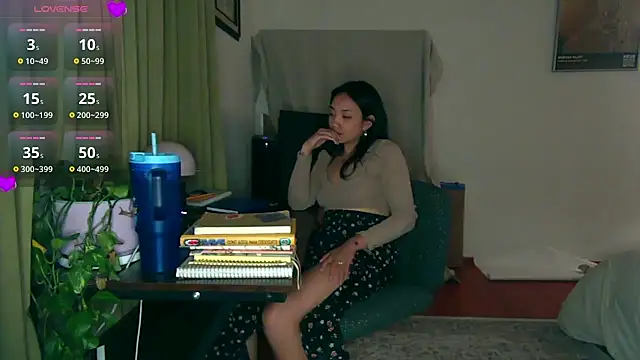Snapshot of yuzhara chatting on 05-25-26, 04:29 yuzhara online show from 05-25-26, 04:29