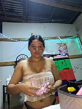 Snapshot of Rico02j chatting on 07-06-26, 02:30 Rico02j online show from 07-06-26, 02:30