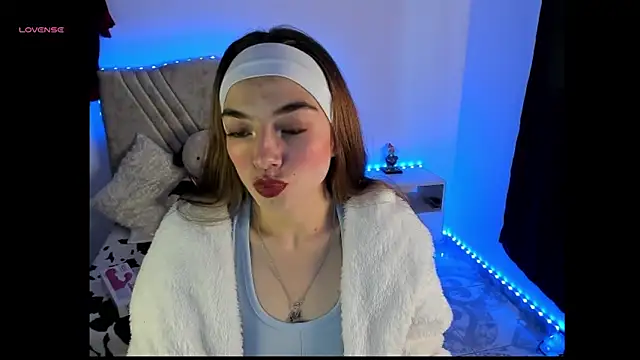 Mia Victoria22 online show from 03-18-26, 02:42