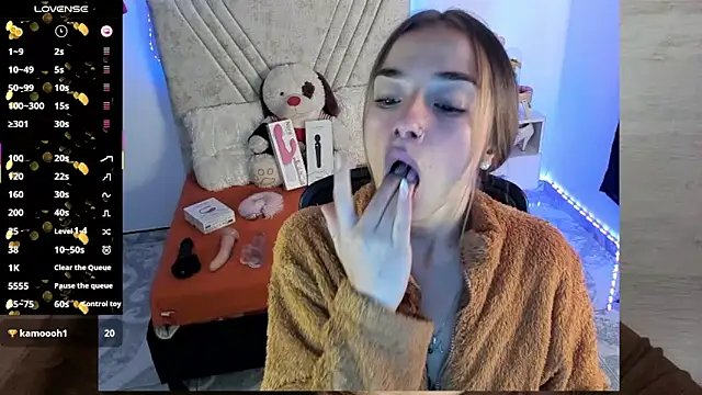 Mia Victoria22 online show from 07-02-26, 08:04